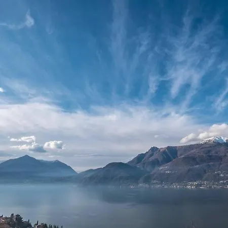 Magic View With Beautiful Pool Area Vakantiehuis Bellano