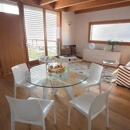 Magic View With Beautiful Pool Area Hébergement de vacances Bellano